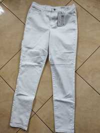 Jeansy białe Vero Moda