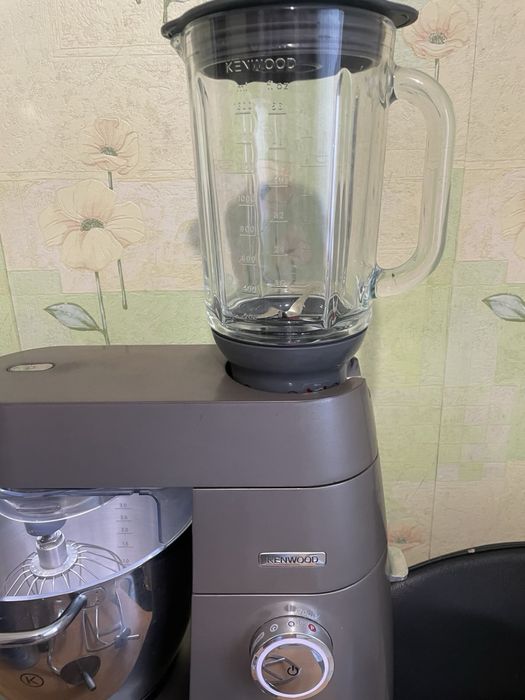 Кухонна машина Kenwood KVL 8300