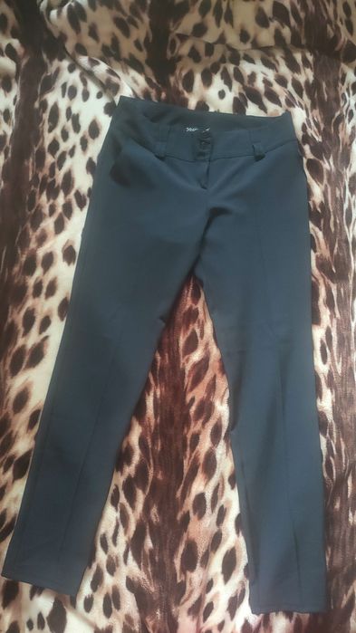 Красивые брюки синего цвета