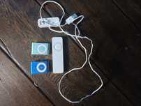 iPod shuffle 2x drugiej generacji oraz jeden generacji pierwszej