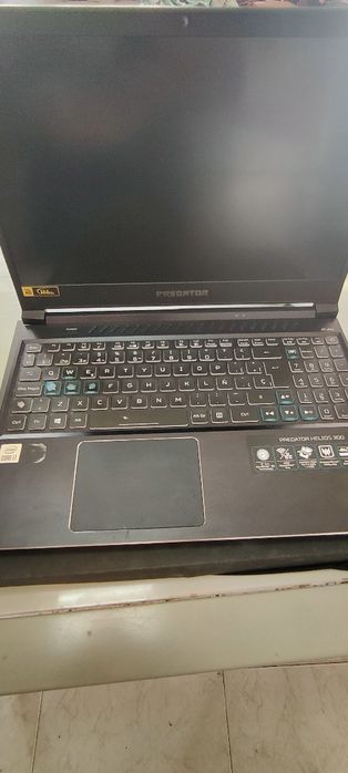Computador portátil Predator helios 300
