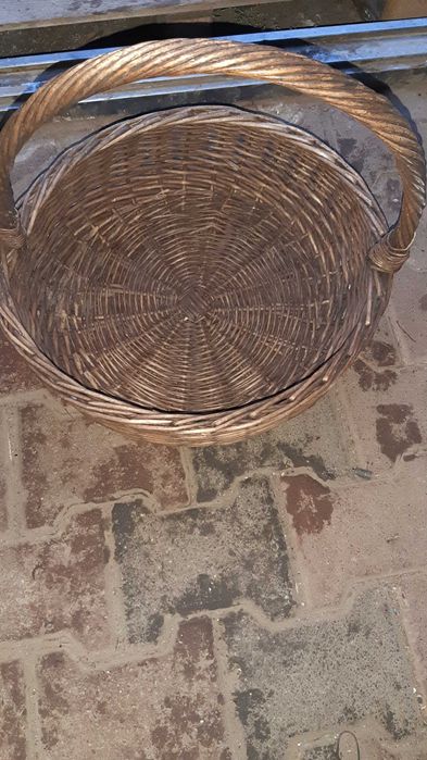 Koszy wiklinowy możliwy transport