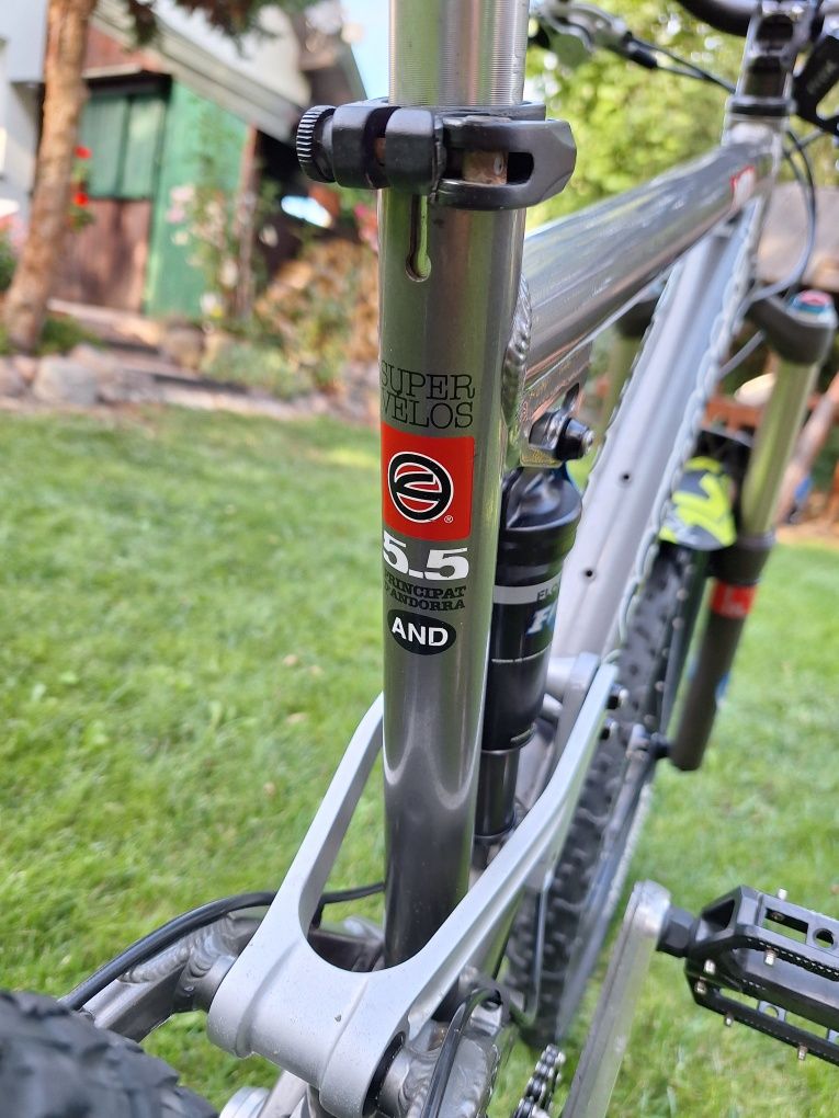 Rower Commencal full  meta 5.5