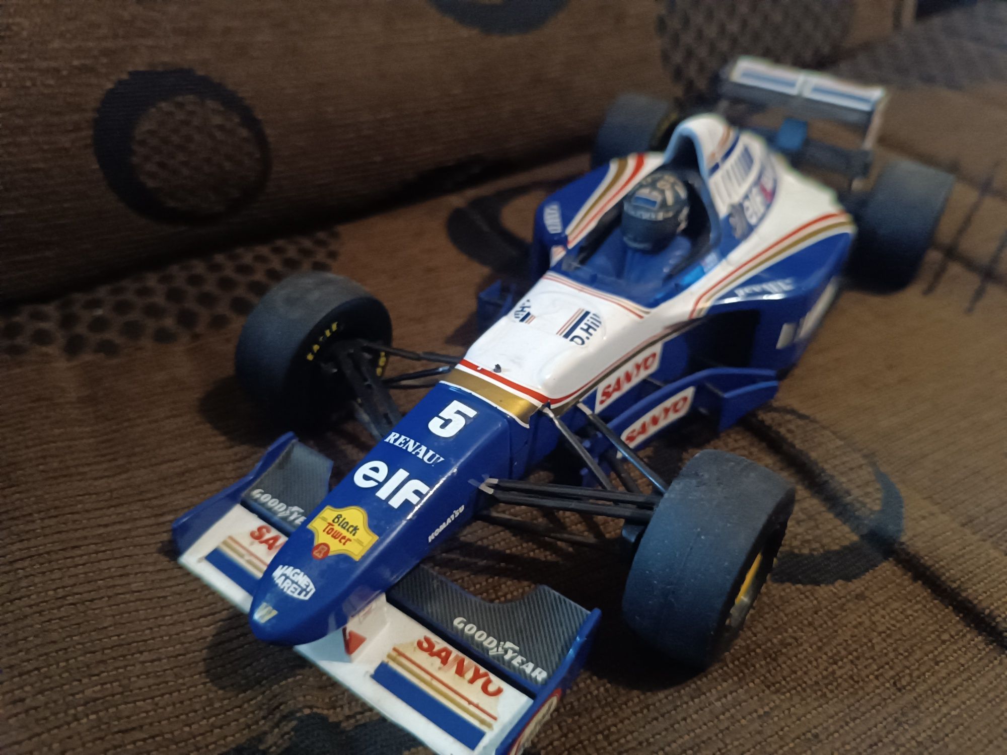 Miniatura F1 1/18