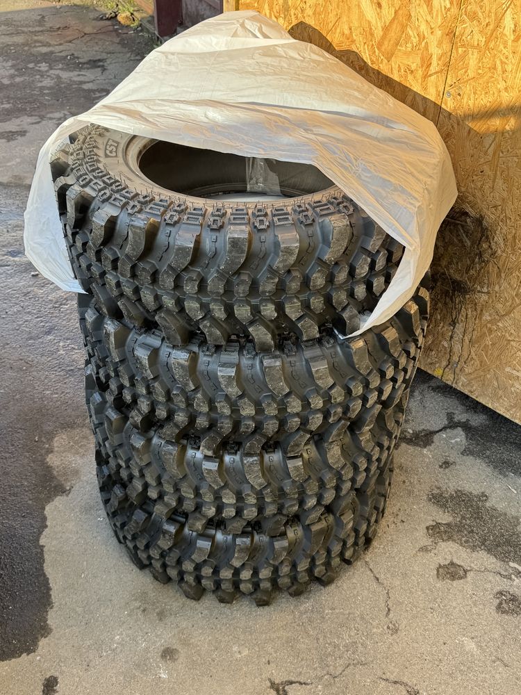 CST CL-98 31x10.5 r17 265/70/17