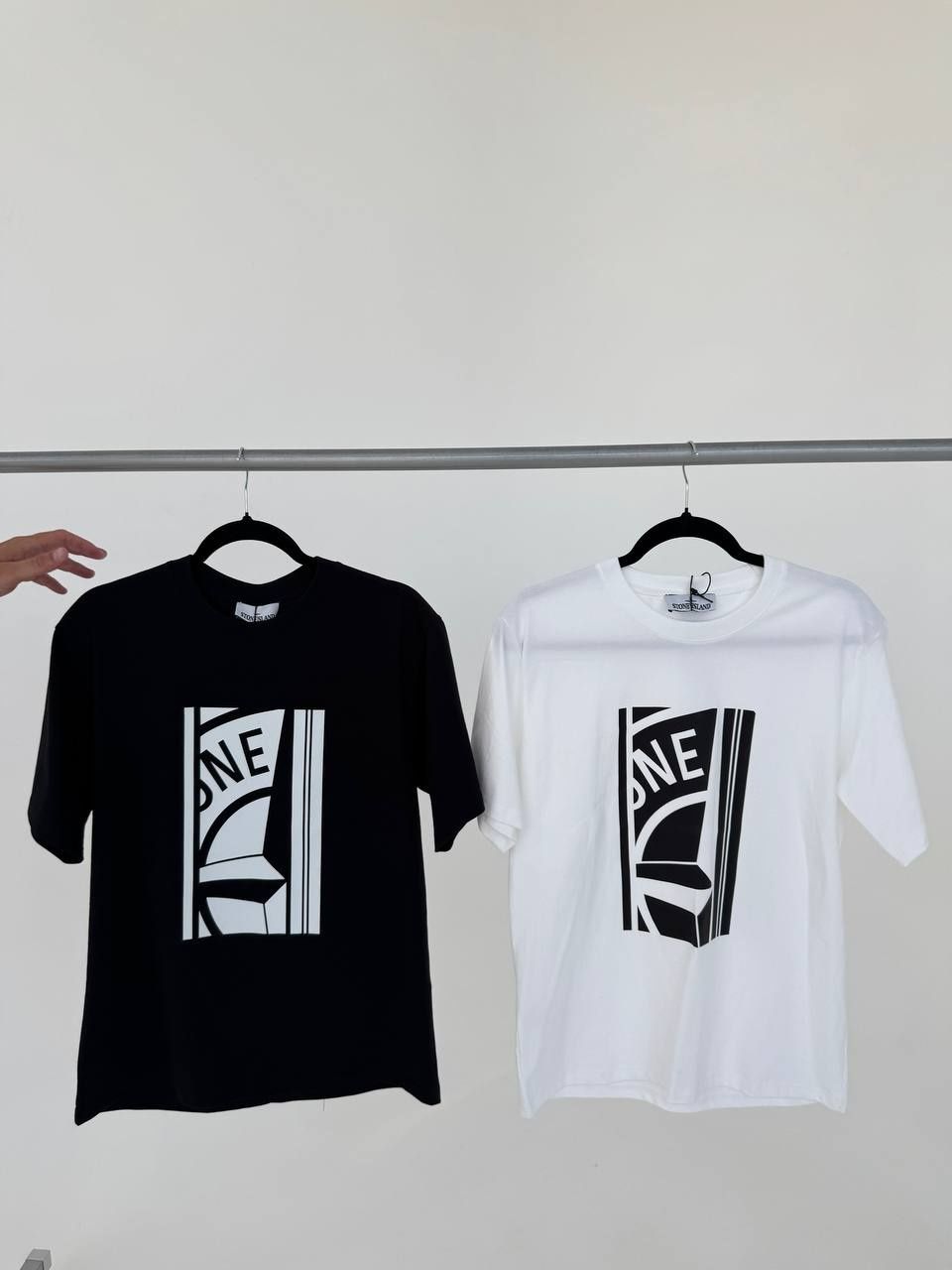 Неймовірна футболка stone island