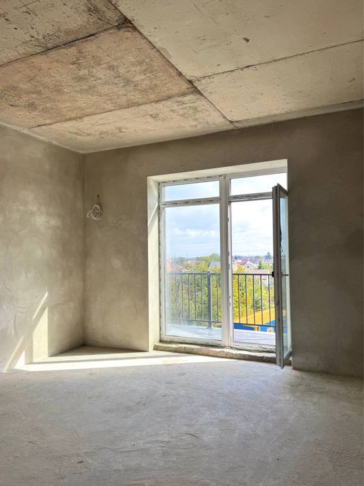 Продаж котеджу з терасою на даху м.Винники