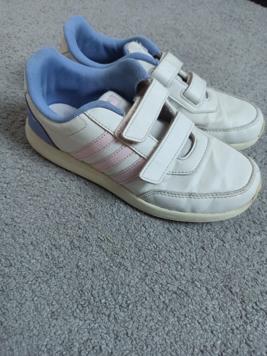 Adidasy dziecięce