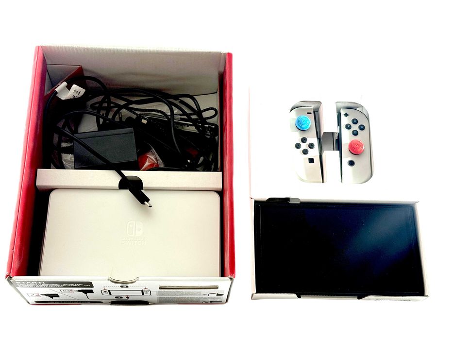 Używana konsola NINTENDO Switch OLED + dodatkowy pad