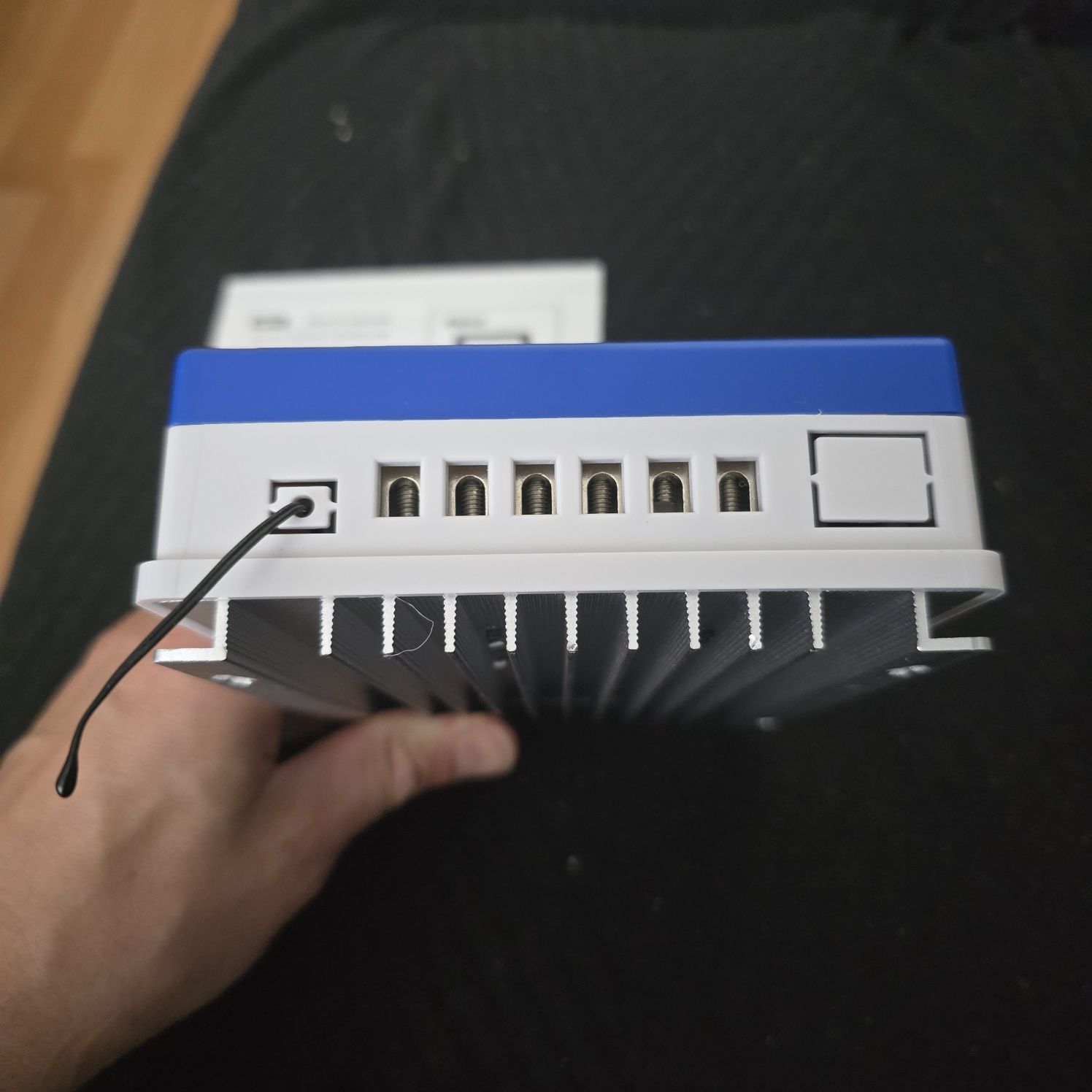 Regulator solarny MPPT 12V/24V EAsun 20A do 60V PV