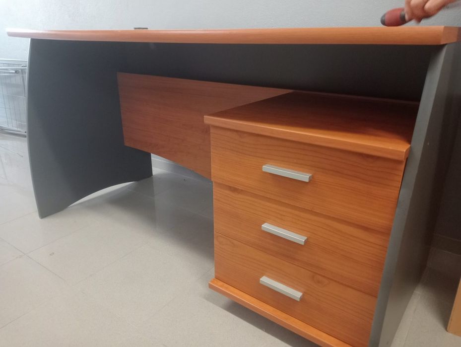 Secretaria + Cadeira