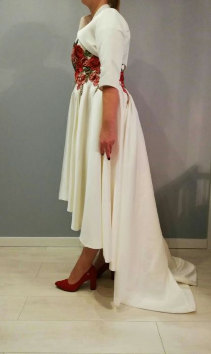 PRZEPIĘKNA Sukienka Ślubna