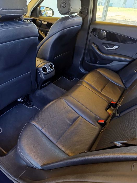 Mercedez - Benz C180 9-Tronic AMG Line