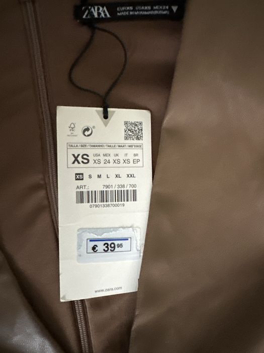 Нова сукня ZARA з еко-шкіри