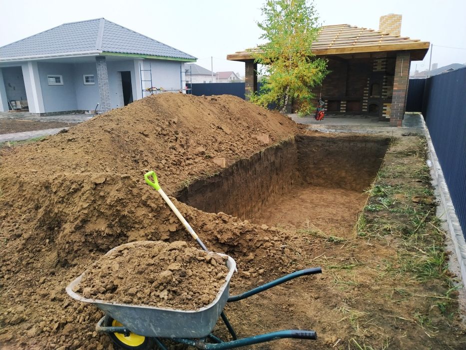 Выполним земляные работы