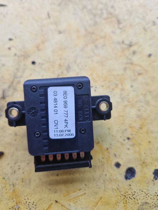 Przełącznik Regulacji Lędźwi Audi A4 B7 8E0.959.777