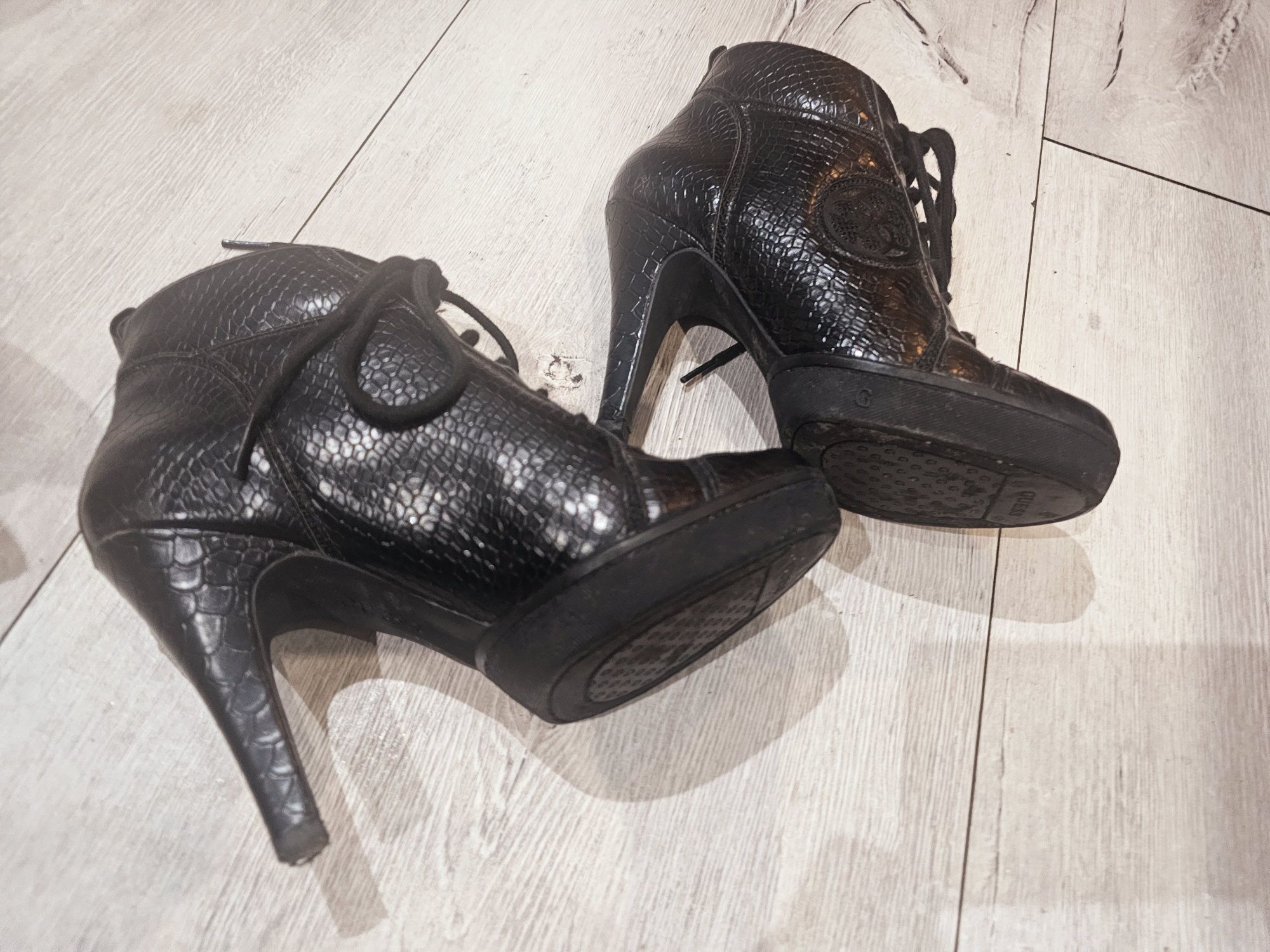Buty botki Guess