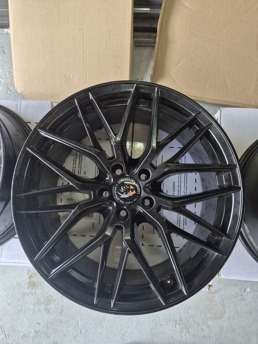 Felgi 19 cali 5x112 19 8.5j ET45 Damina Performance MAM Audi VW Seat