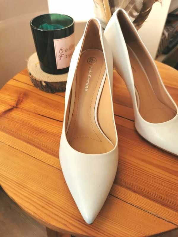 Białe buty ślubne SoloFemme nowe rozmiar 39 skóra naturalna