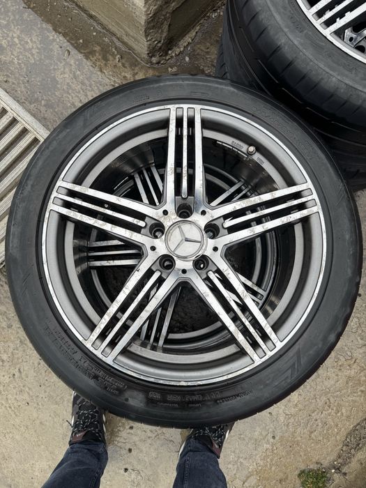 Дискі з шинами