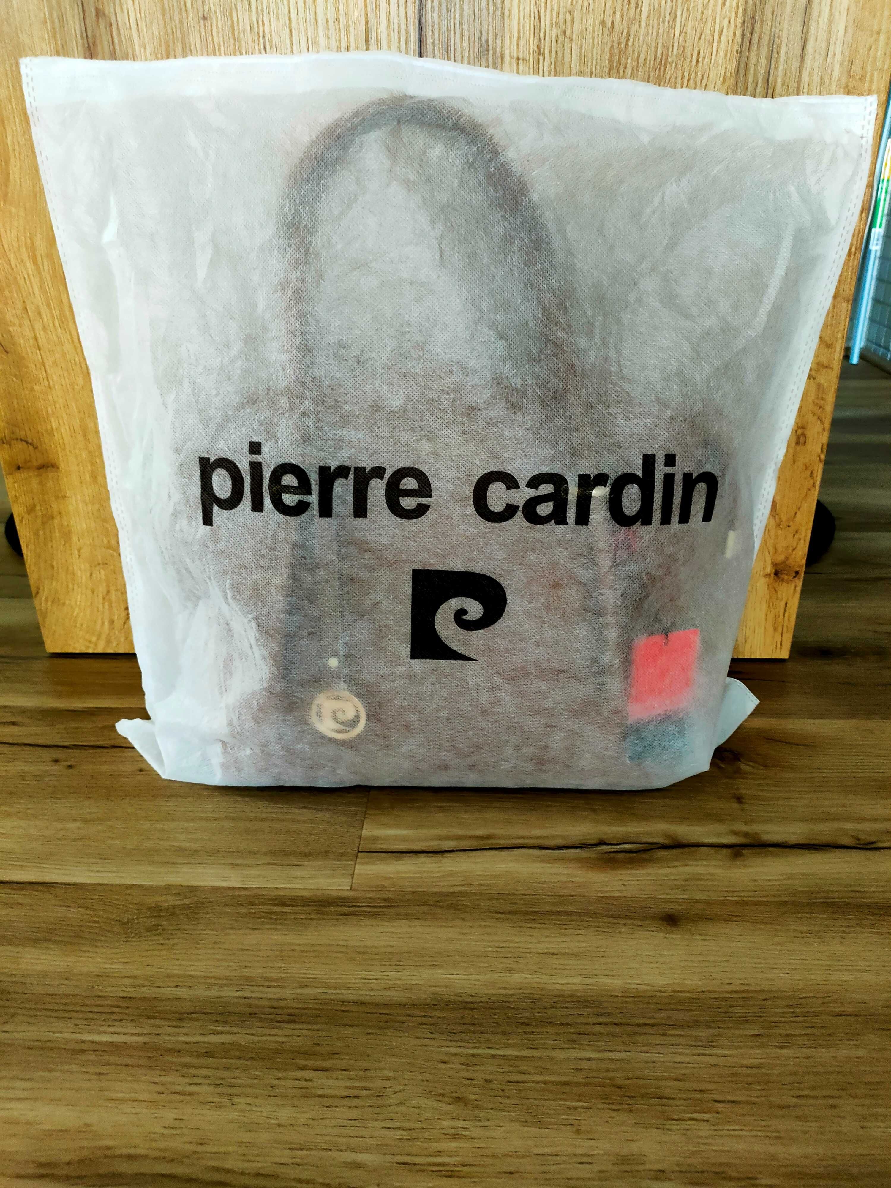 Mala Pierre Cardin em pele