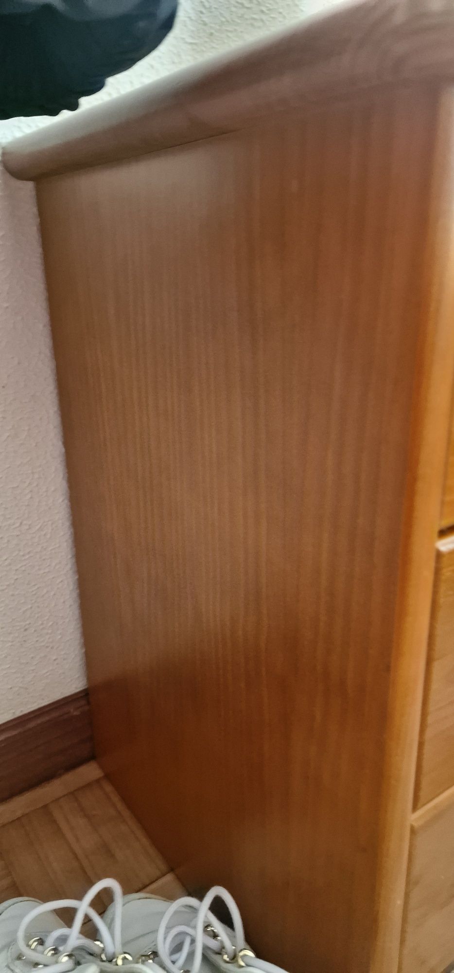 Mesinhas de apoio com gavetas, em Madeira maciça, estilo Cerne.