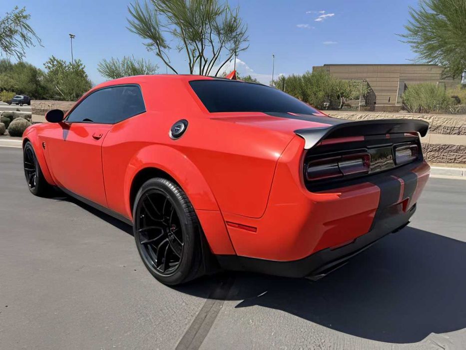 Dodge Challenger      2020