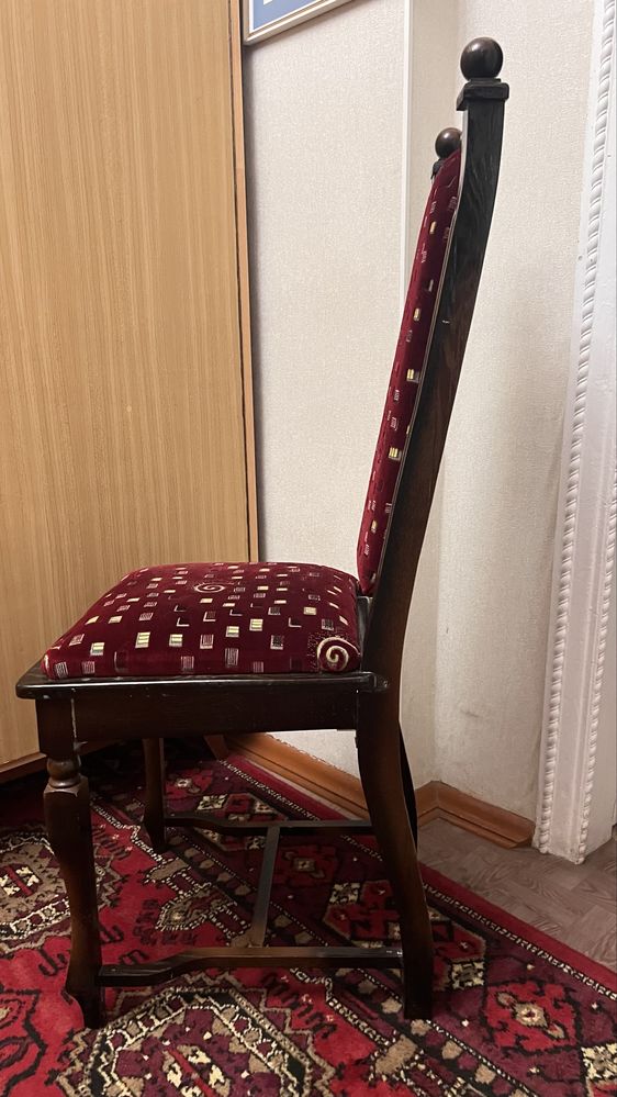 Крісло з натурального дерева б/у для редизайну