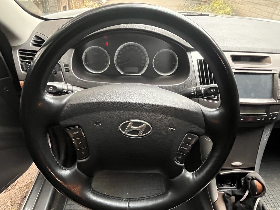 Hyundai Sonata NF 2.4 автомат