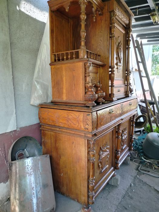 Сервант старый дуб + сосна.