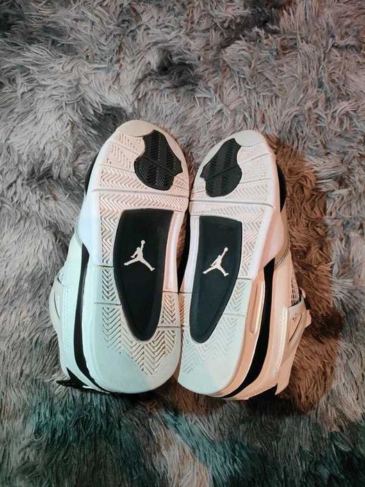 Jordan_4_Retro_Military_Black R.44