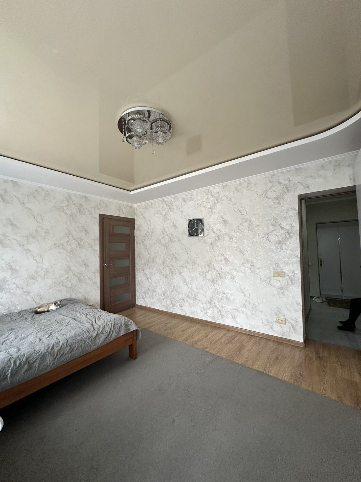 Продам 2кімнатну з ремонтом в центрі міста.