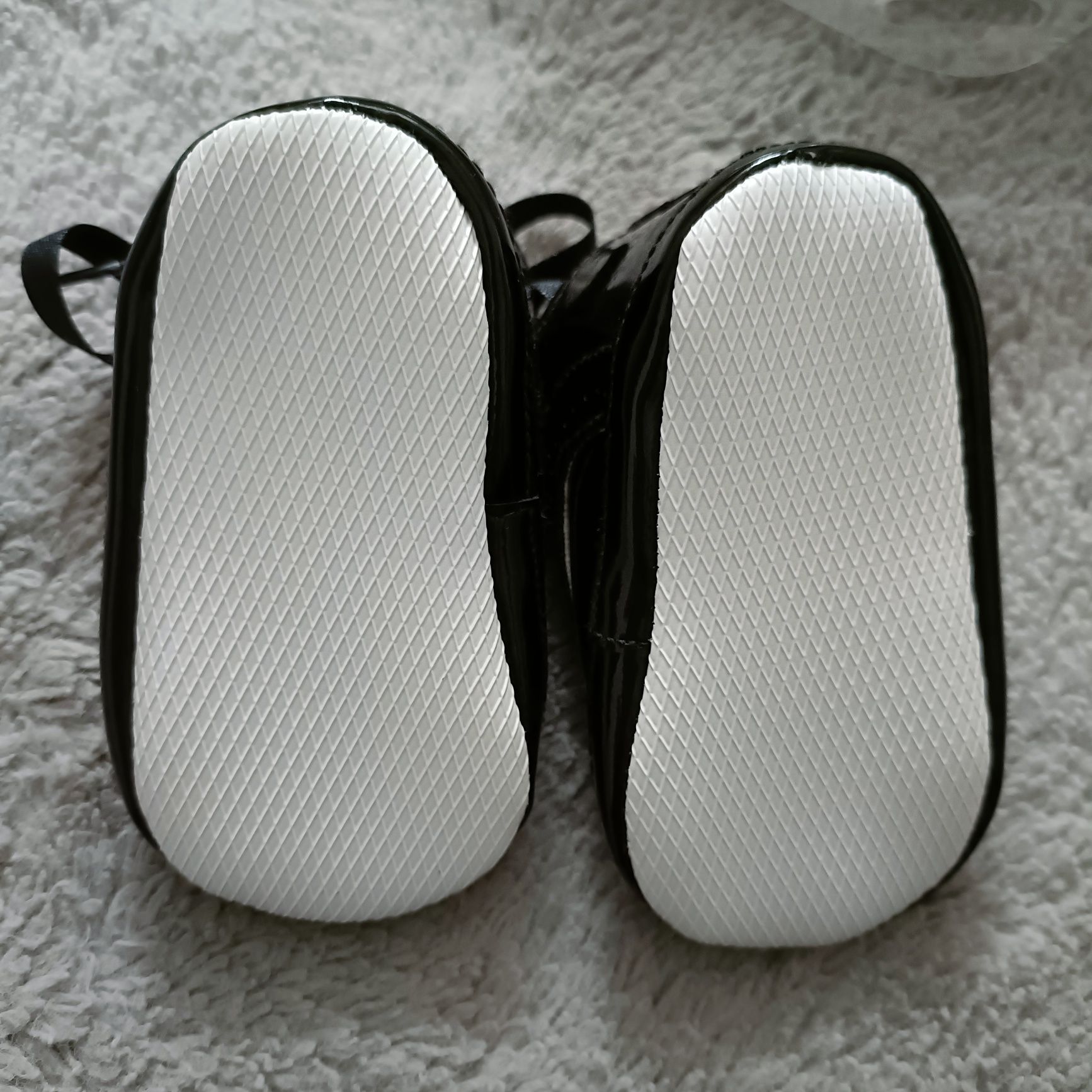 Buty buciki do chrztu rozmiar 18 Christopher