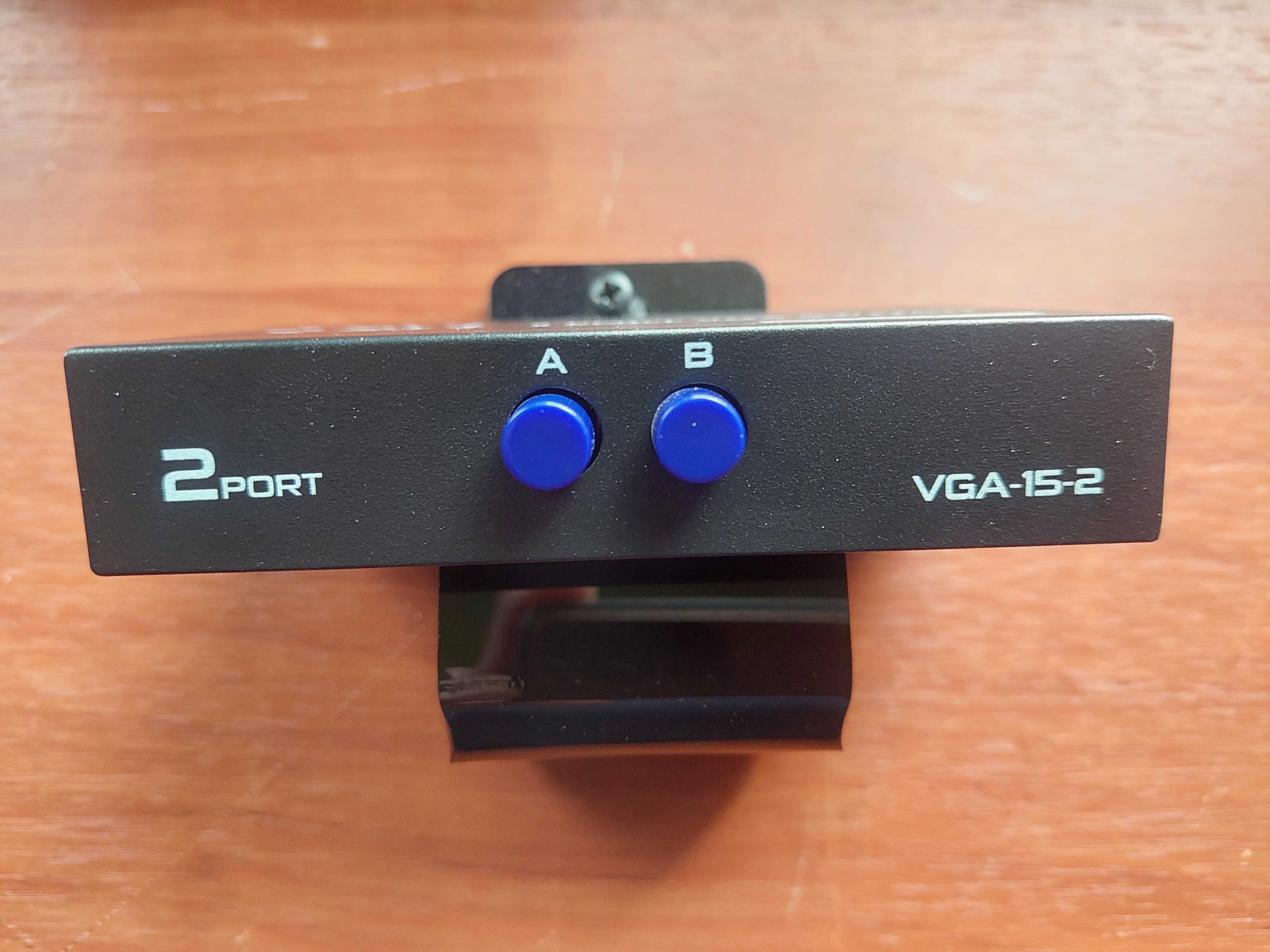 Przełącznik Sumator Switch VGA-SW