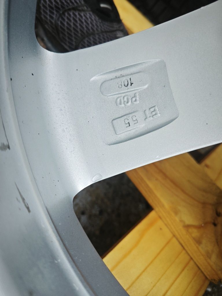 Felgi aluminiowe Ford Volvo 17 5x108 7.5jx17 et55