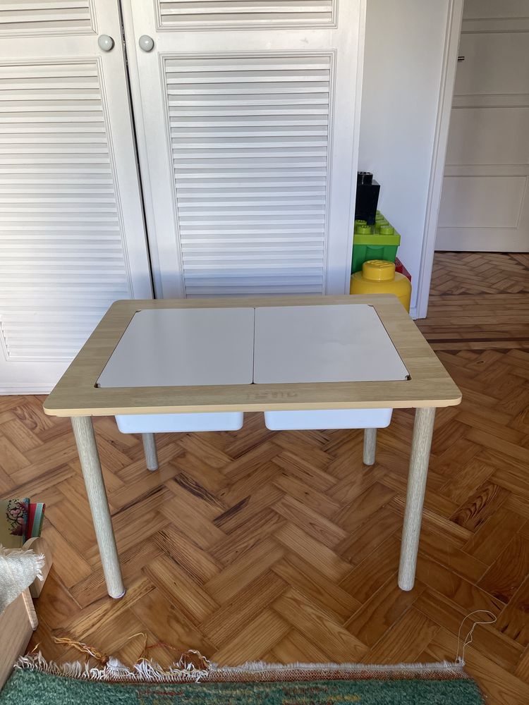 Mesa para criança