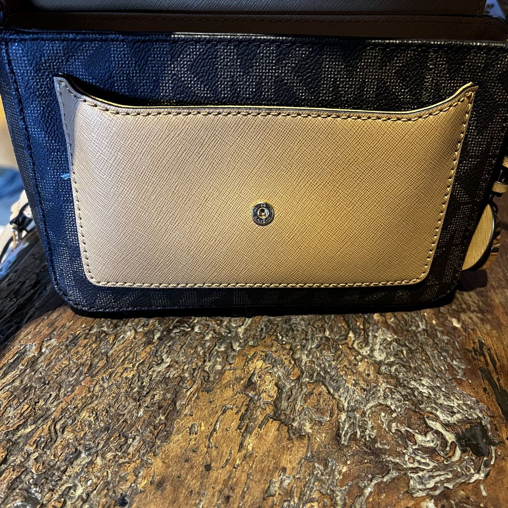 Carteira  michael kors nova