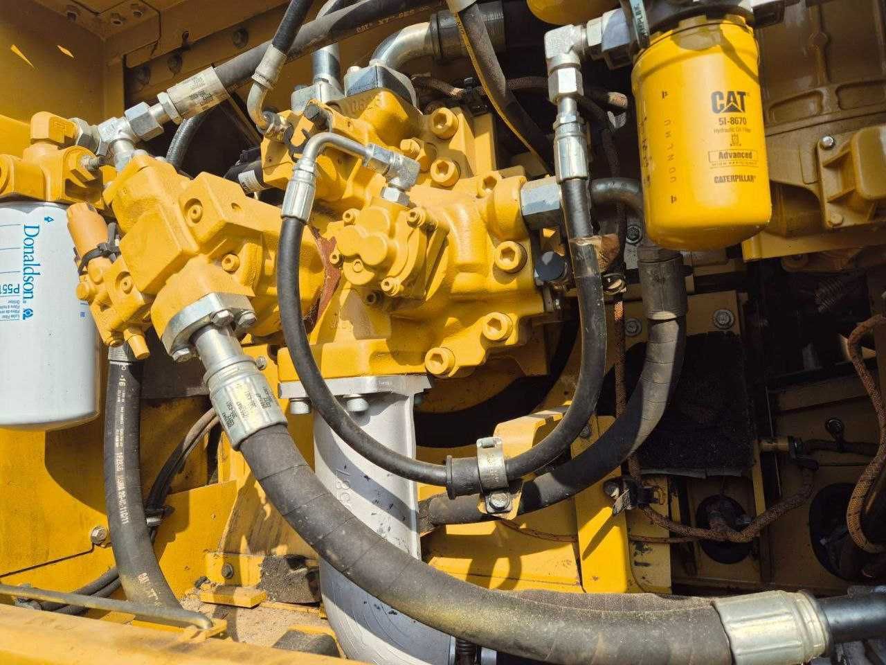 Продам Екскаватор 
CAT 336 Гідравлічна трансмісія
В робочому стані.