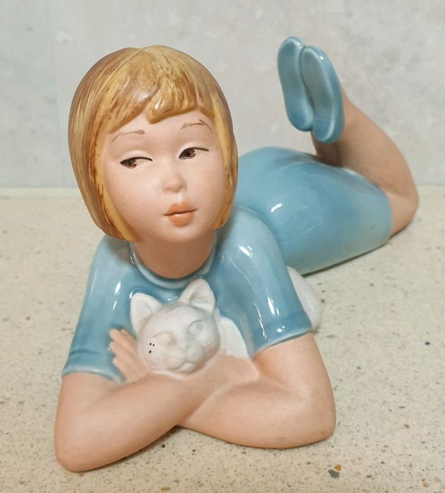 Amorosa figura vintage em porcelana Eva Gali pintada à mão