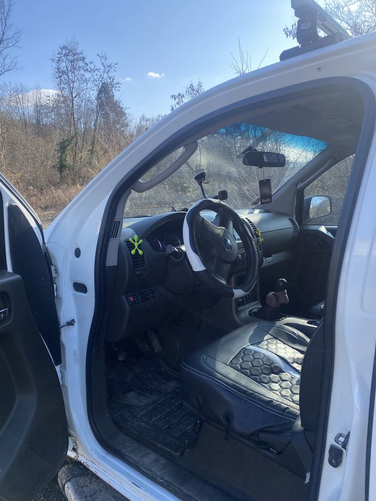 Nissan Pathfinder R51
