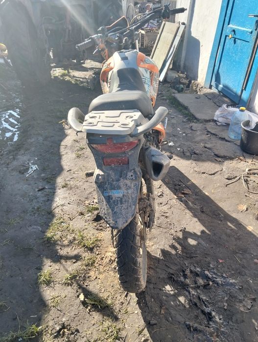 Продам кросовика 250кубіків