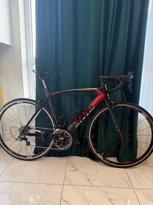 Шосейний велосипед Giant TCR Advanced