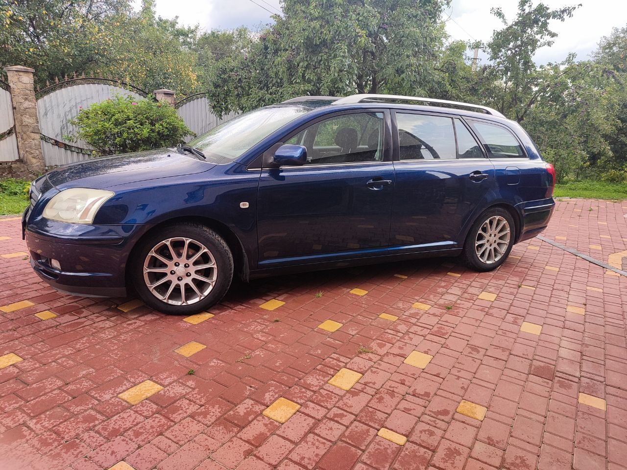 Toyota avensis ( 2005 )