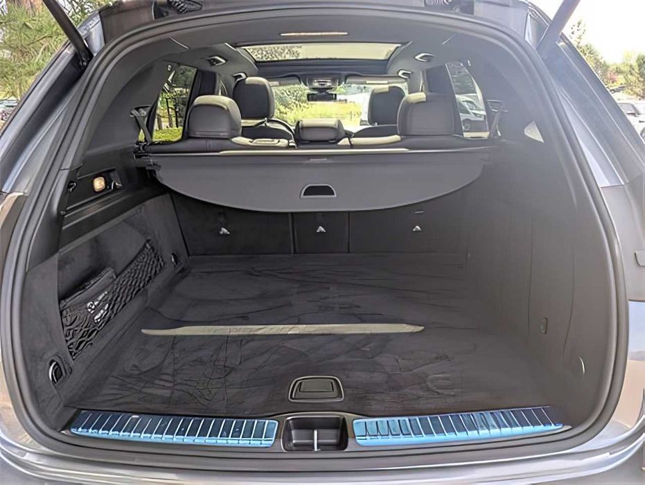 Mercedes-Benz GLE      2022