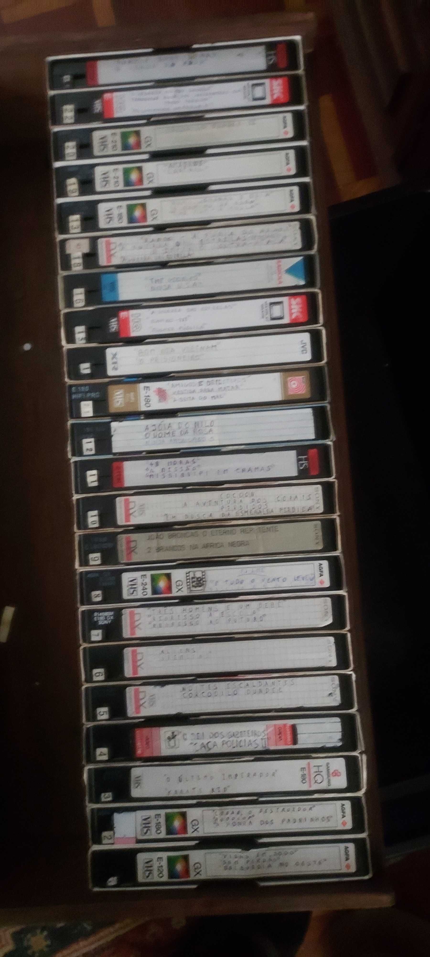 22 CASSETTES DE VIDEO GRAVADAS COM BONS FILMES. TUDO NOVO. VEJAM