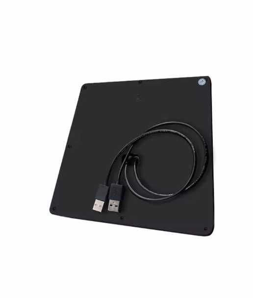 Бездротова зарядка tesla model 3