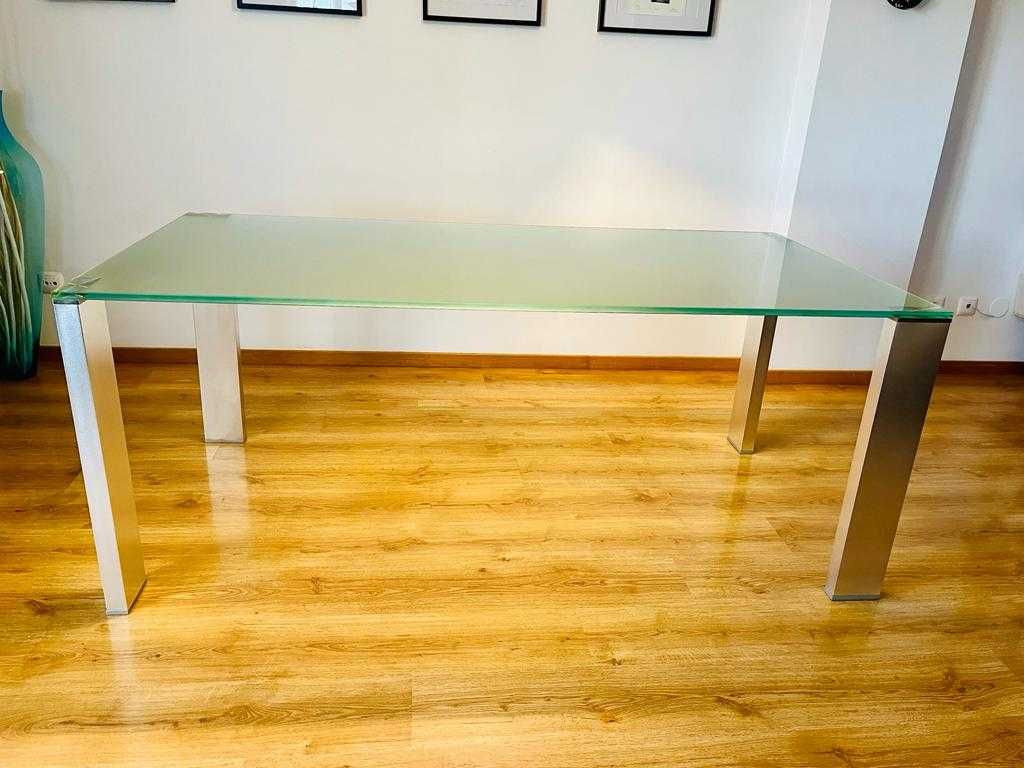 Mesa de Jantar em Vidro Design