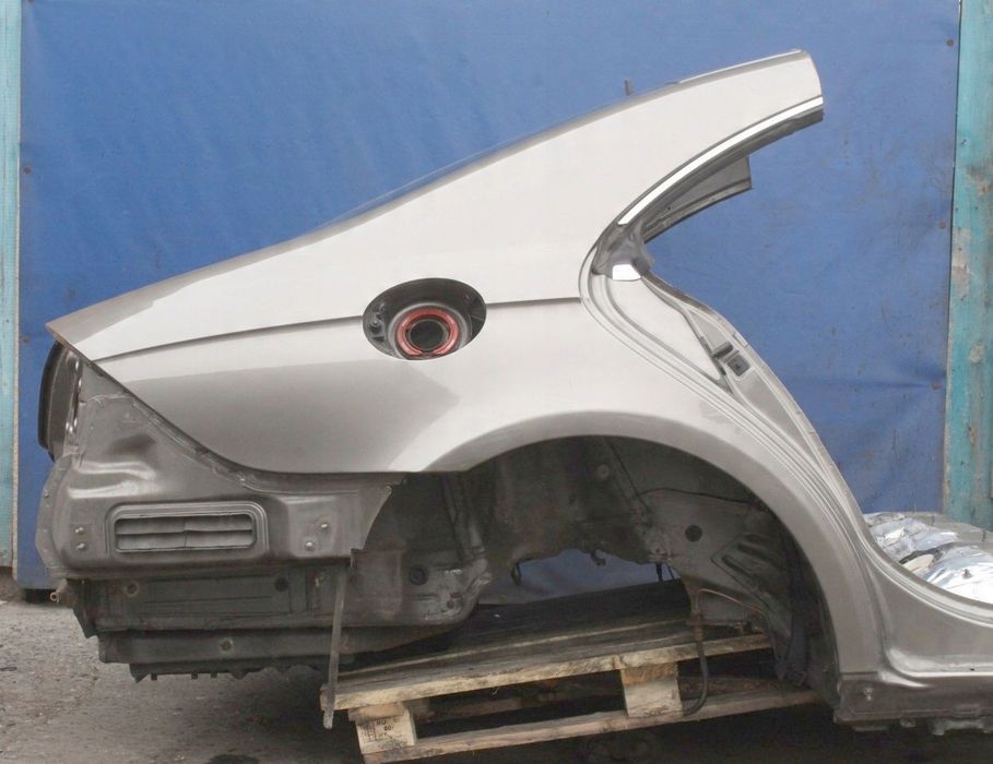 ĆWIARTKA BŁOTNIK TYŁ PRAWY MERCEDES CLS W219 06r 963