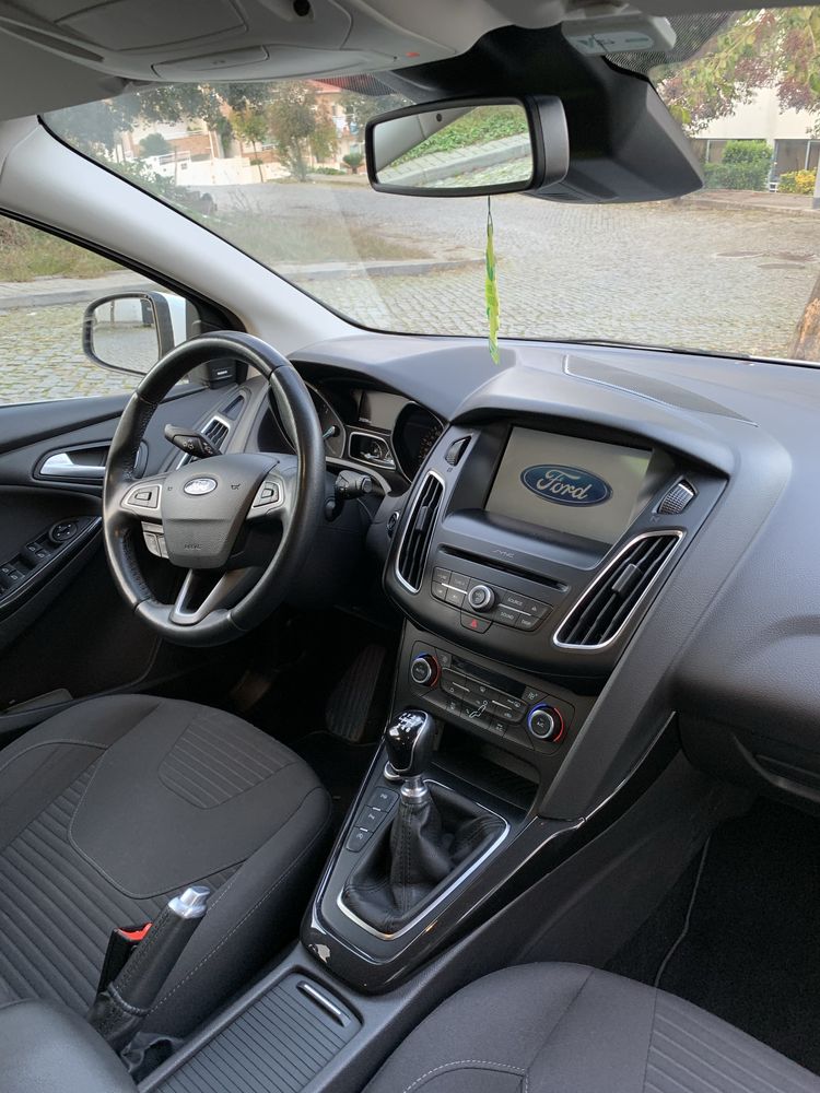 Ford Focus Titanium 1.6 TDCI