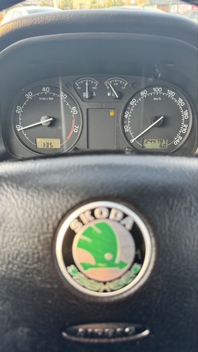 Skoda Octavia Tour Шкода Октавіа Тур 2004-05 р 1,6 MPI бенз 5МКПП